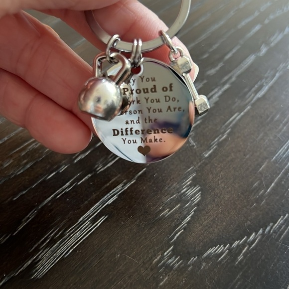Fitness inspirational keychain kettlebell & dumbbell silver great gift idea - Picture 5 of 7